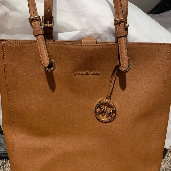 Michael Kors Megan Leather Tote - Picture 2 of 4